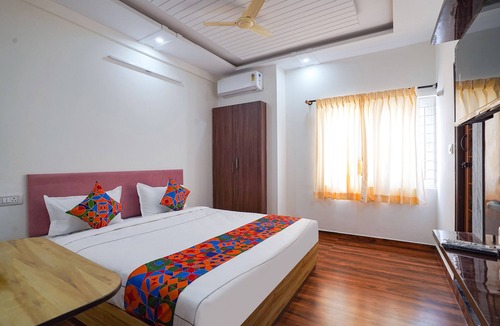Koramangala Hotel | FabHotel HSR Gateway - Nr. Forum Mall