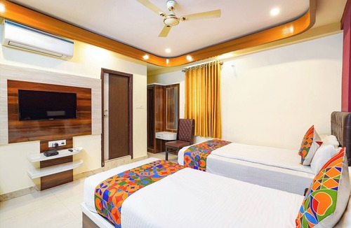BTM Layout Hotel | FabHotel I Residency - Koramangala (Nr St. John's Hospital)