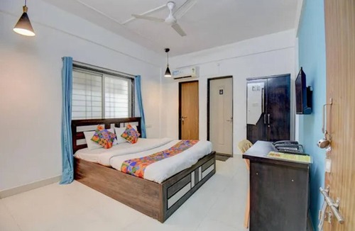 Wakad Hotel | Fabhotel Imperial Inn