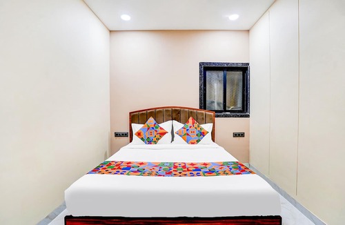 Goregaon West Hotel | Fabhotel Jk