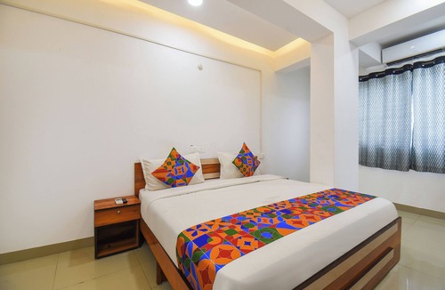 Hadapsar Hotel | Fabhotel Keshava executive - Nr Mahadji Shinde chhatri