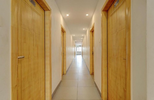 Chennai Hotel | FabHotel NA Grand