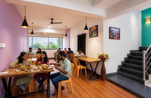 Phase 1 Hotel | FabHotel Noble Suites