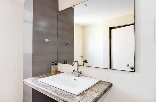 Ranchi Hotel | Fabhotel Park Street Inn