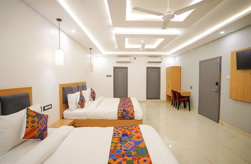 Faizabad Hotel | FabHotel Prime Kingston