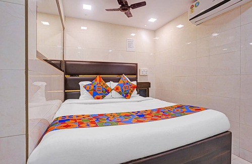 Bandra West Hotel | Fabhotel Qamar