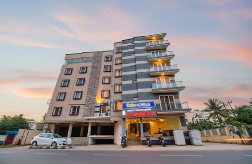 Whitefield Hotel | FabHotel Rotano Grand Marathahalli
