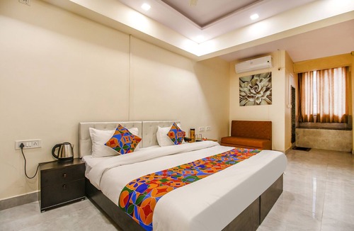 Maharana Pratap Nagar Hotel | Fabhotel Sanskar