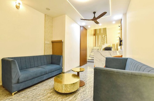Pithampur Hotel | FabHotel Shaurya Palace