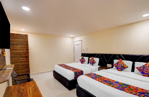 Warangal Hotel | Fabhotel Sri Narmada Grand