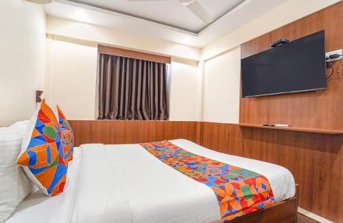 Gopalapuram Hotel | FabHotel Stayz Inn US Consulate