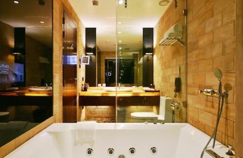 Arsiwalla Villa Hostel | Fariyas Resort Lonavala best
