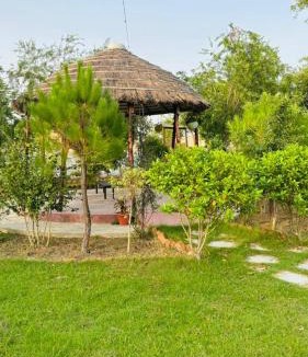 Bara Banki House | farm house