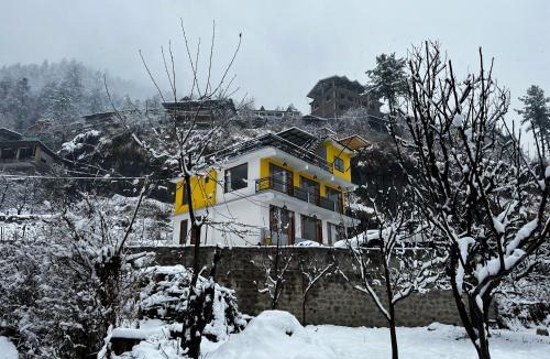 Old Manali Hostel | Firefly Hostel