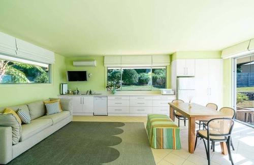 Jamberoo House | Flametrees - Serene luxury home with tranquil views on mountain tops