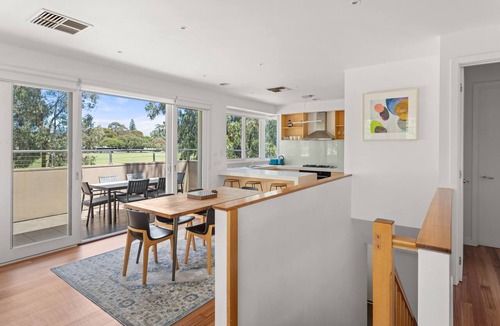 Hampton House | Flora Pet Friendly Coastal Hampton Retreat