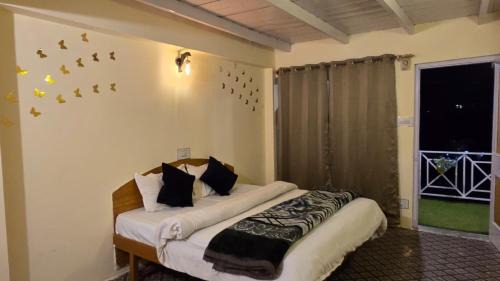 Old Manali House | Flura Casa By Navneet Tourist