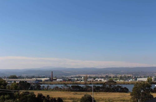 Trevallyn House | Forest Rd Haven with Tamar River Views