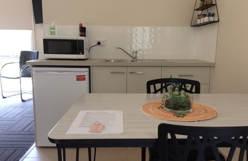 Forrest Apartment | Forrest River Valley Blue Wren Studio - self contained accommodation for couples