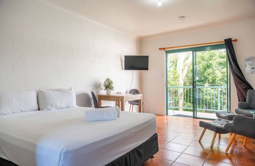 Rainbow Beach Hostel | Freedom Backpackers Hostel