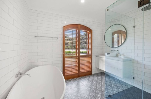 Bells Beach Cabin | Freestone Park a Tuscan Escape at Bells Beach
