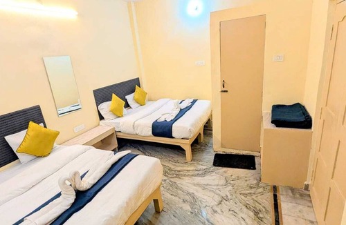 Varanasi Hotel | GANGA KASHTI