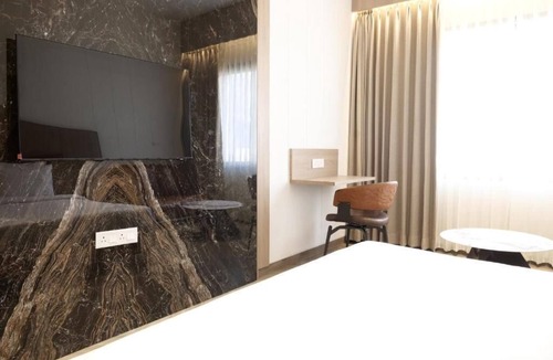 Surat Hotel | Get Inn Hotel