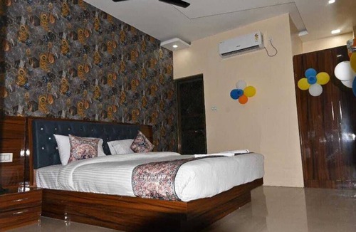Varanasi Hotel | Gk Hotel