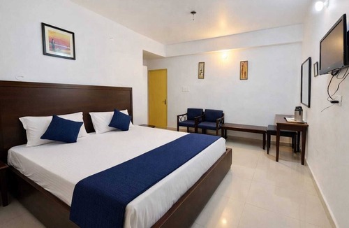 Patna Hotel | Glitz Nand -Nr Patna Railway Stn
