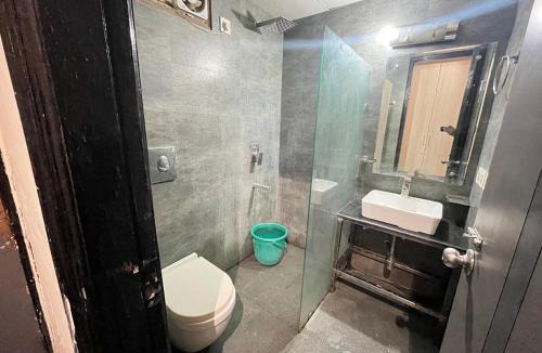South West Apartment | GoBravo Nova Kapashera Near Delhi Airport