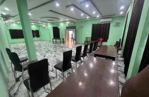 Varanasi Hotel | Gokul Inn Guesthouse