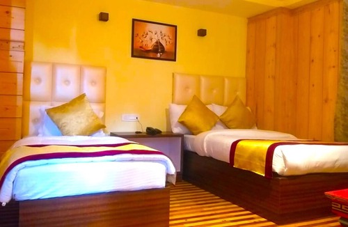 Mangan Hotel | Golden Tashi Gakhil