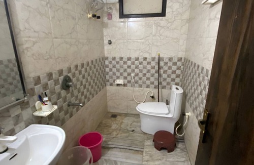 Vrindavan Apartment | Good and excellent space 👌