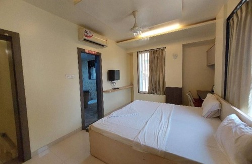Bhadrak Hotel | Goroomgo Ganesh Plaza bhadrak