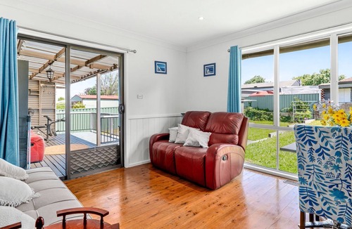 Goulburn House | Goulburn Stay with Garden Views & Comfort