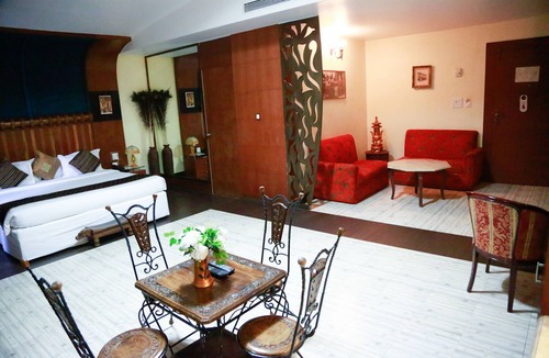 Jabalpur Hotel | Grand Heritage Narmada Jacksons