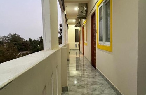 Moratandi Hotel | Gravity Groups Core - Sivadurai Residency