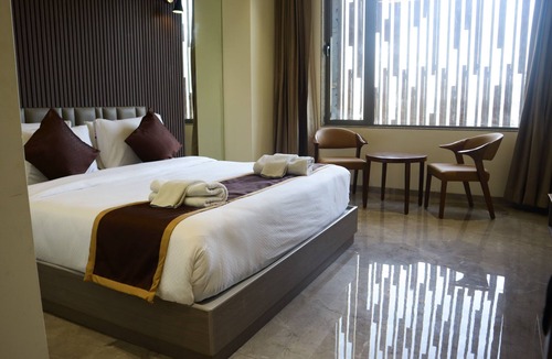 Surat Hotel | GREEN FUSION