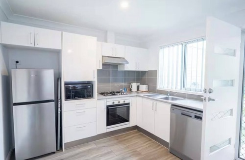 Ettalong Beach Cabin | Green Olive - 3mins to Ettalong Beach