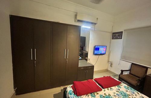 Bhopal Apartment | Green rooms