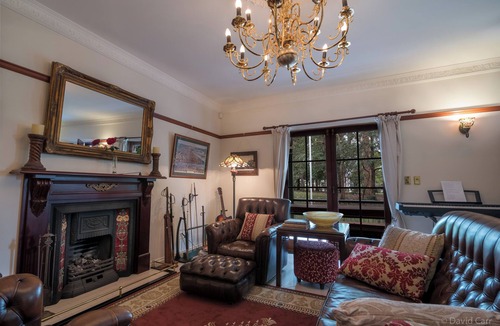 Ashgrove Bed & Breakfast | Grove Manor Bed & Breakfast