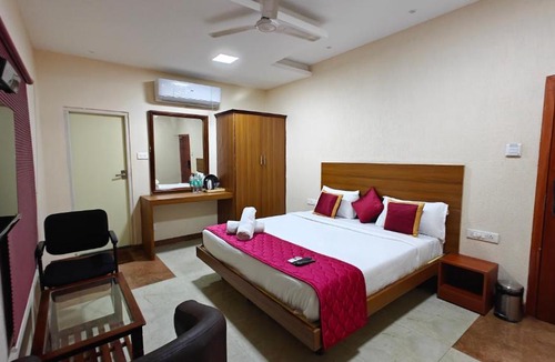 Uttukuli Hotel | GSILVER SS HOTELS - BUSINESS CLASS ROOMS Near Tirupur Railway Station & Kadharpet