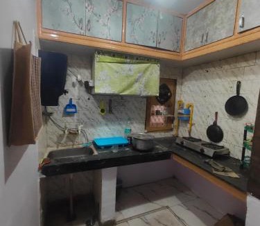 Delhi Apartment | Hafsa's Home Stay Premium and Affordable