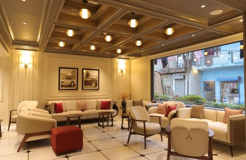 Noida Hotel | Hampton By IC's