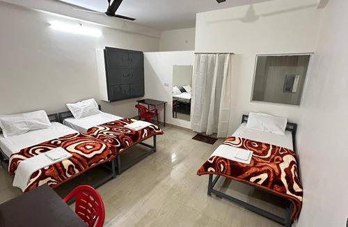 Allahabad Bed & Breakfast | Happy Homestay
