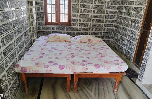 Vemulawada Hotel | Harekrishna Nilayam
