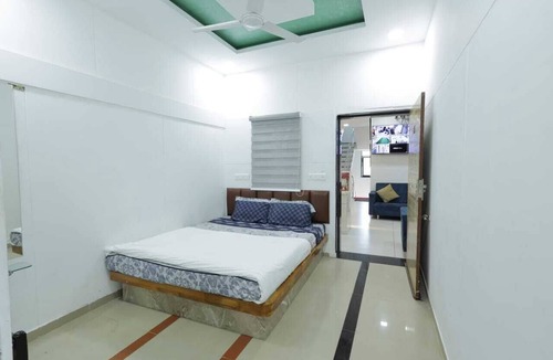 Rajpipla Hotel | Hari Homestay Statue of Unity