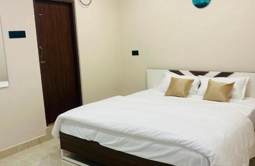 Vadanemelli Hotel | Heaven Crest - 127, Suites & Stays