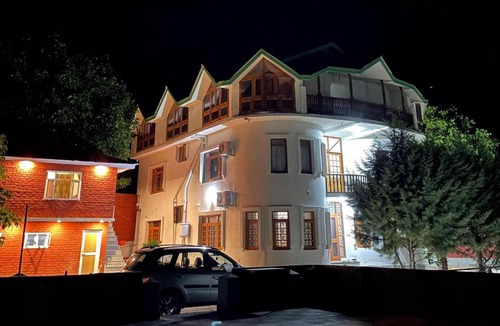 Brein Hotel | HelenBear Forest Resort