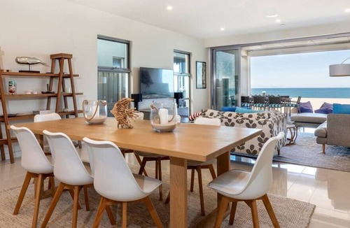 Henley Beach South House | HENLEY ON THE BEACH is prime luxury beachfront